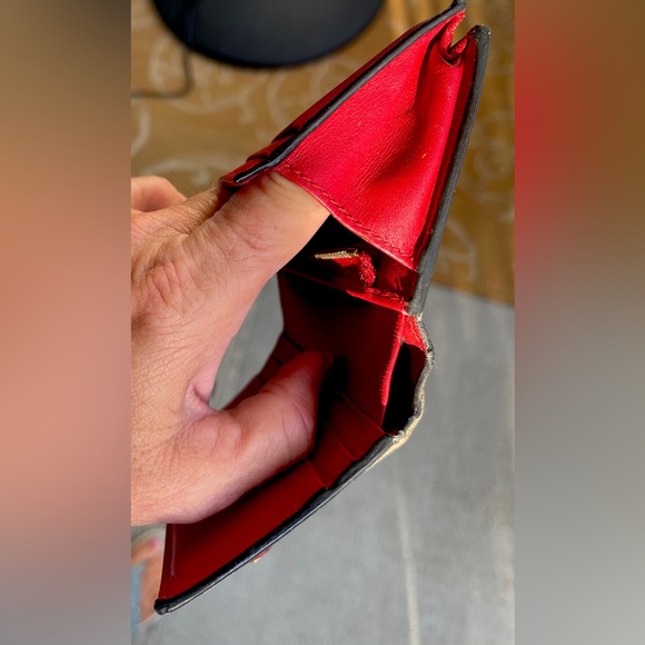 Gucci EUC Cherries GG Supreme Compact Bifold Wallet has ALL rhinestones - Picture 15 of 16